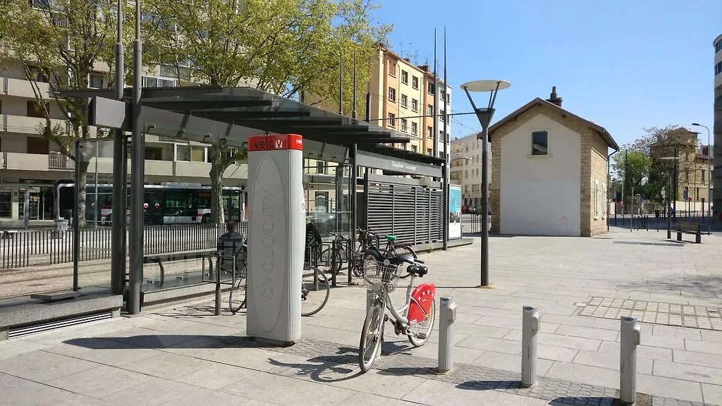 19Sisley - Calme & Cosy - 3Ch 8P Metro Parking X2 Apartment Lyon