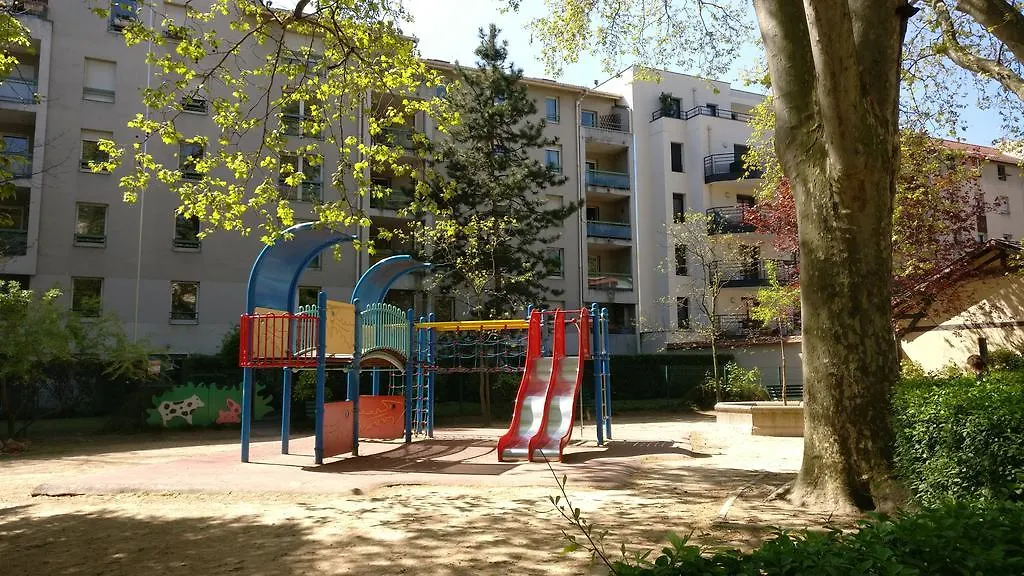 Appartement 19Sisley - Calme & Cosy - 3Ch 8P Metro Parking X2 à Lyon