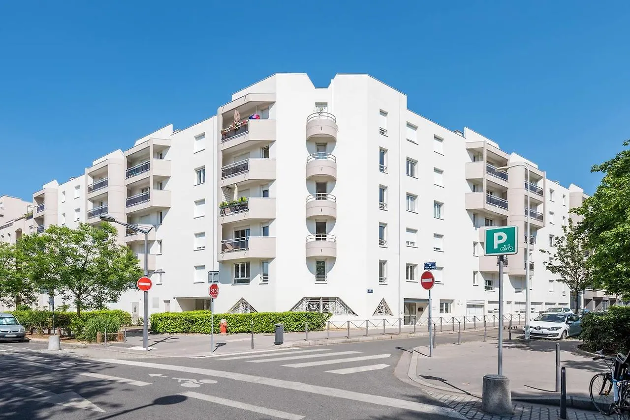 Appartement 19Sisley - Calme & Cosy - 3Ch 8P Metro Parking X2 à Lyon